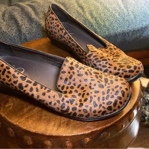 Dansko Olivia Loafers Leopard Print Calf Hair Size 38/7.5M